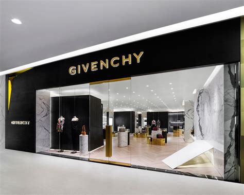 givenchy shoppers|Givenchy boutiques.